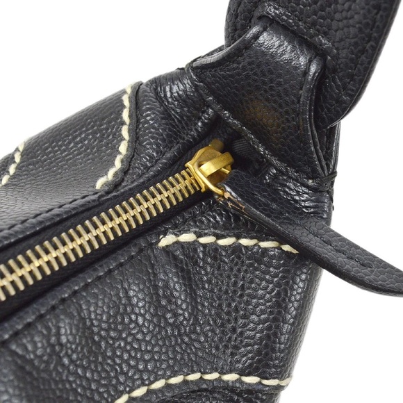 ๐โจ CELEBRITY โจ๐ RARE CC WILD stitch CHANEL ZIPPER BAG - Picture 13 of 16